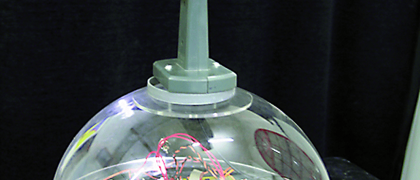 • Foto: Ricardo Iglesias, prototipo robot de la instalación Surveillance Cameras: they are alive!!, 2009.